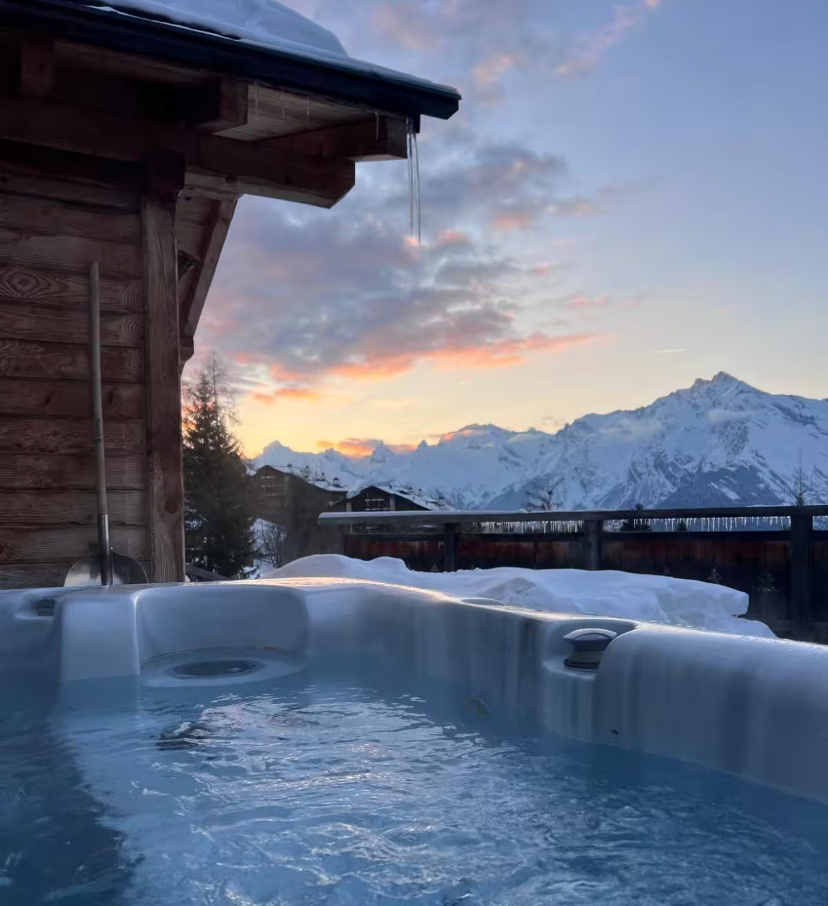 Hot tub